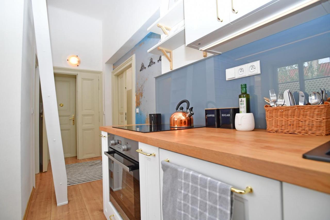 Lovely Little Cosy Apt In Praha Eksteriør bilde